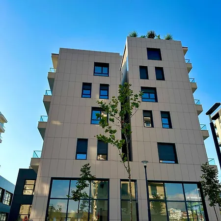 Апартаменты Essy *