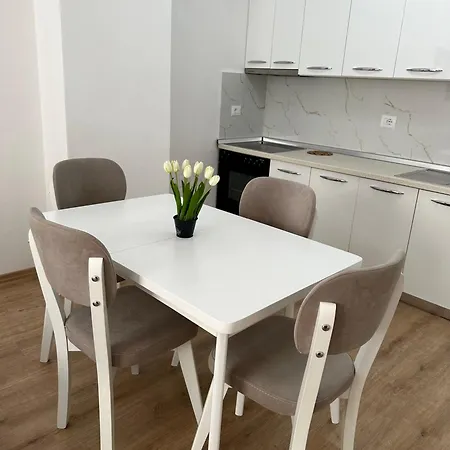 Essy Apartment Tirana