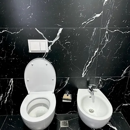 Essy Apartment *